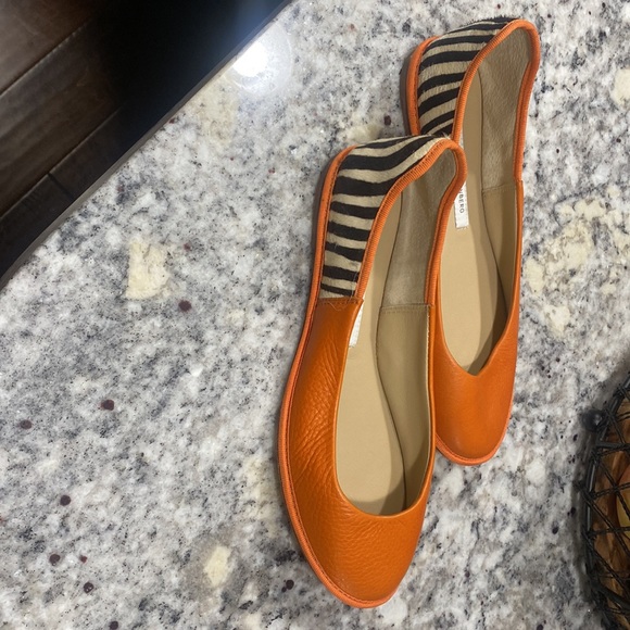Diane von Furstenberg NWOT flats - Picture 4 of 5